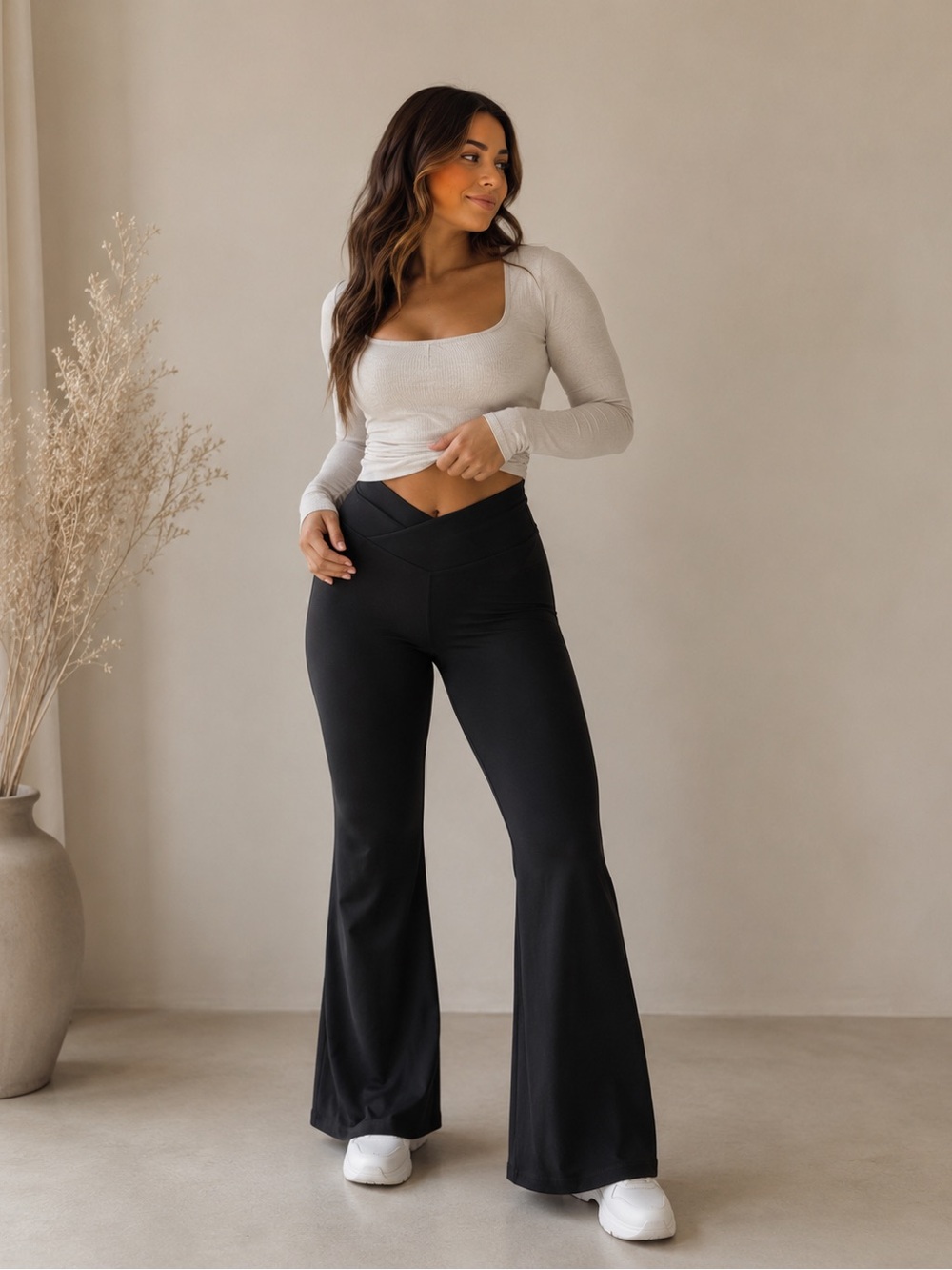 DSG Women's Wide Leg Flare Leggings Size Large - Black - Like New